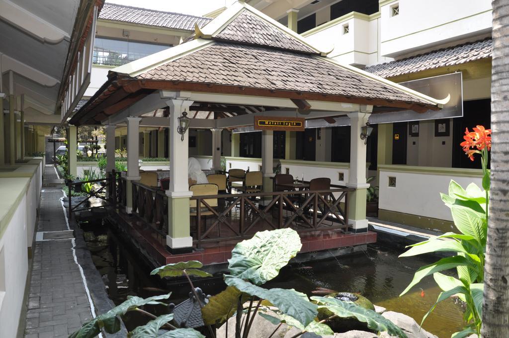 Hotel Wisanti Джокьякарта Экстерьер фото