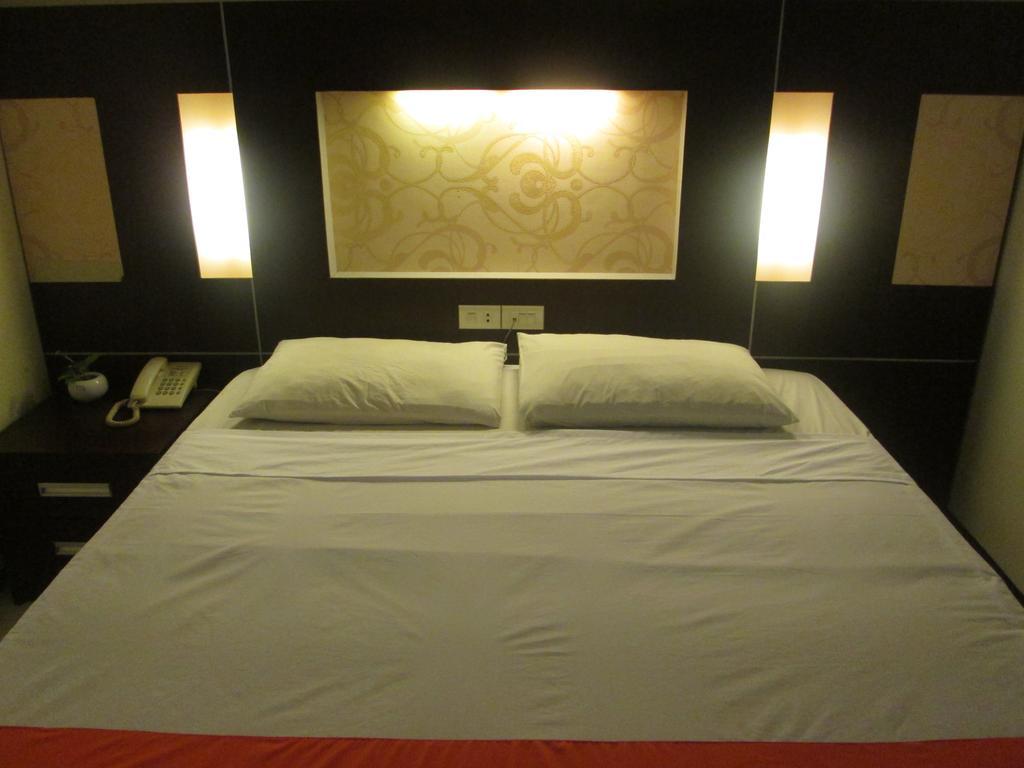 Hotel Wisanti Джокьякарта Экстерьер фото