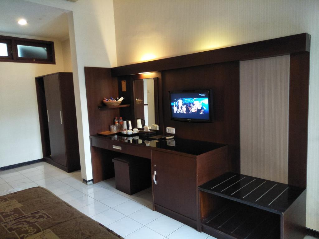Hotel Wisanti Джокьякарта Экстерьер фото